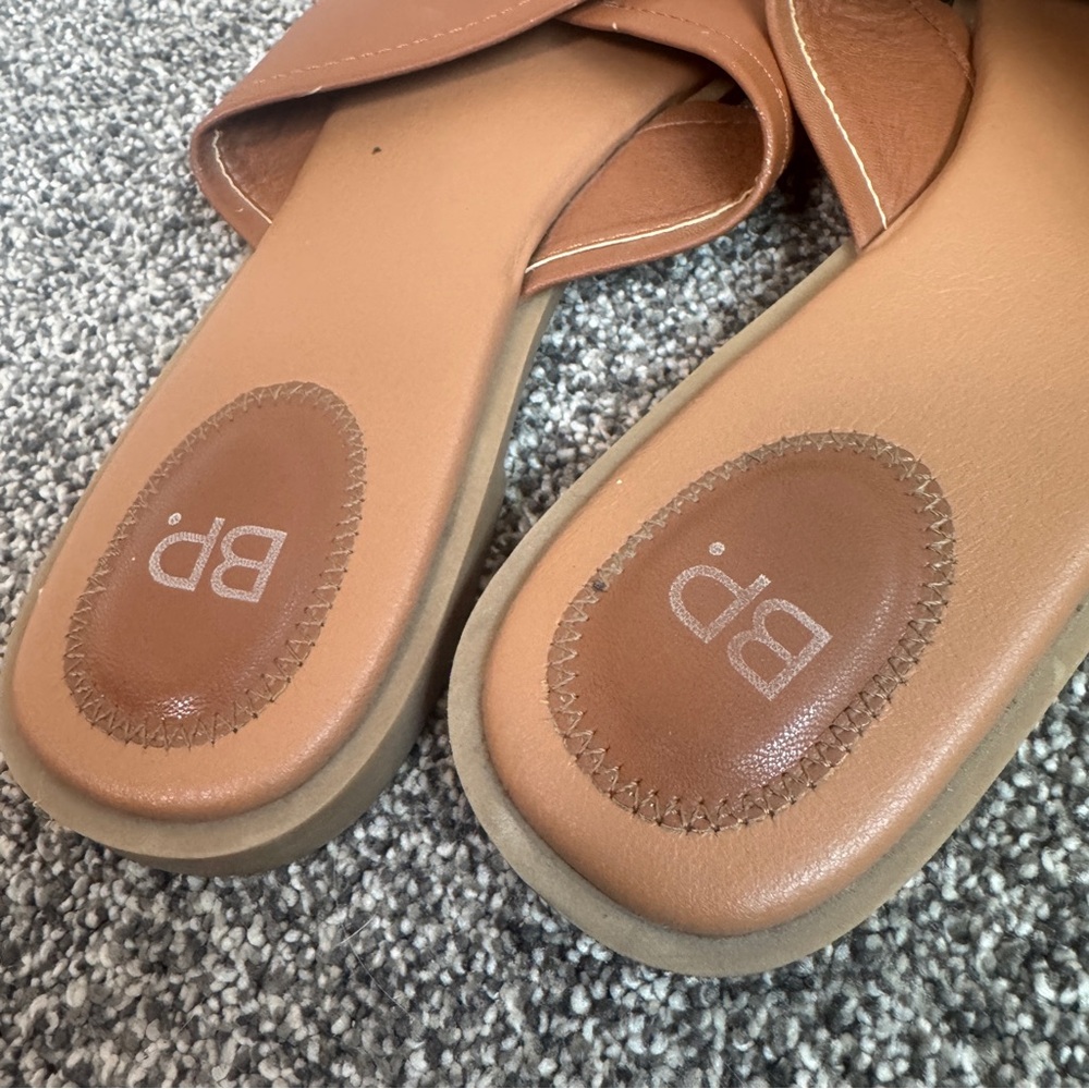 BP Brown Slip On Flat Sandal Comfortable Faux Leather Size 9.5 - Picture 5 of 5